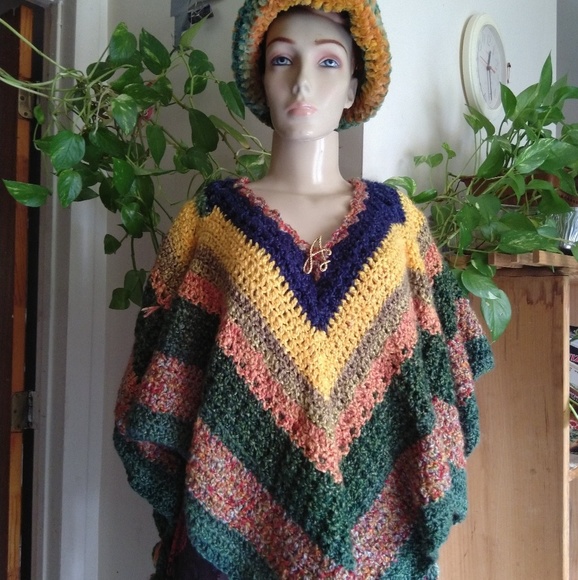Multicolor crochet poncho w/ hat, crochet poncho - Picture 2 of 8